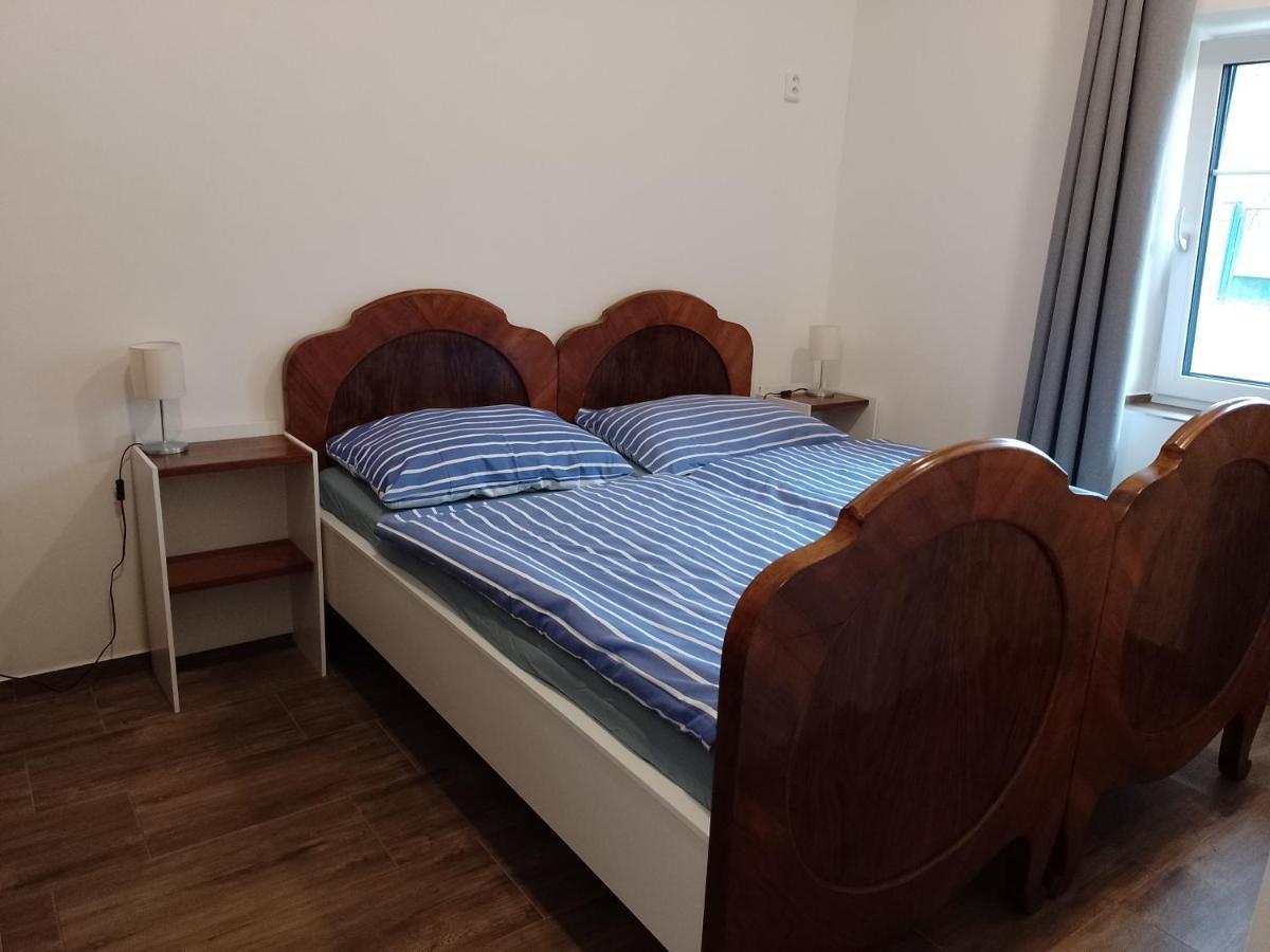 Penzion Litohlavy 17 - Na Samote U Lesa Králŭv Dvŭr Zewnętrze zdjęcie